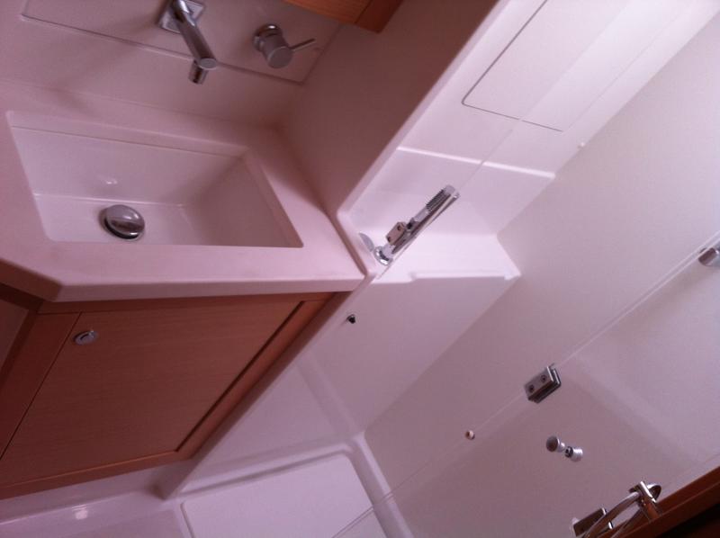 Book yachts online - catamaran - Lagoon 450 - Mej - rent