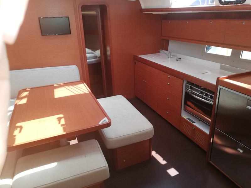 Book yachts online - sailboat - Dufour 460 Grand Large - Arba - rent