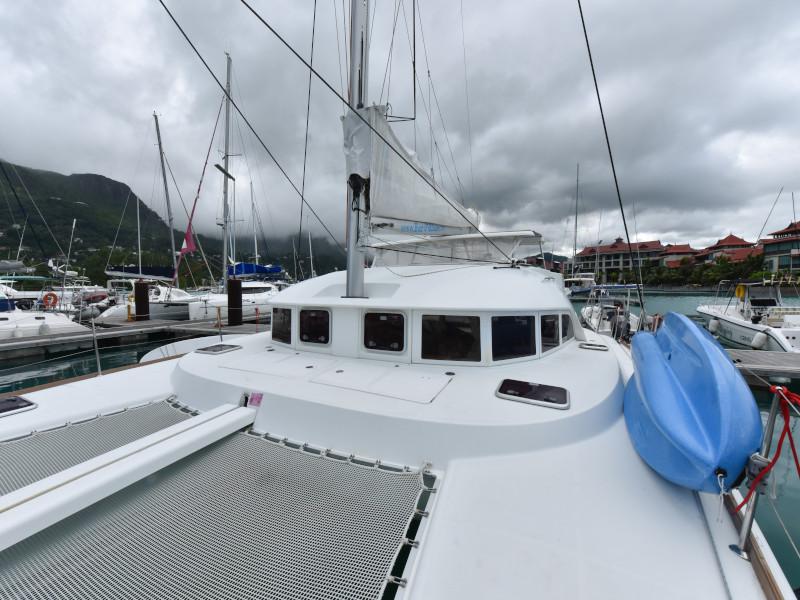 Book yachts online - catamaran - Lagoon 380 - Magikal - rent