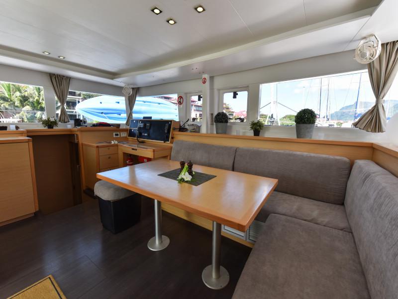 Book yachts online - catamaran - Lagoon 450 - Muzikal - rent