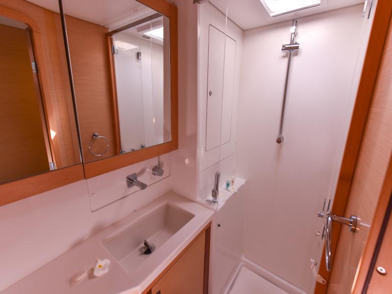 Book yachts online - catamaran - Lagoon 450 - Muzikal - rent