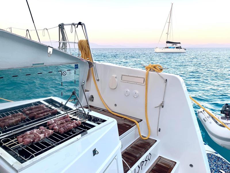 Book yachts online - catamaran - Bali 4.8 - Calypso - rent