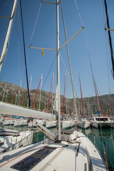 Book yachts online - sailboat - Bavaria Cruiser 51 - Fantasy - rent