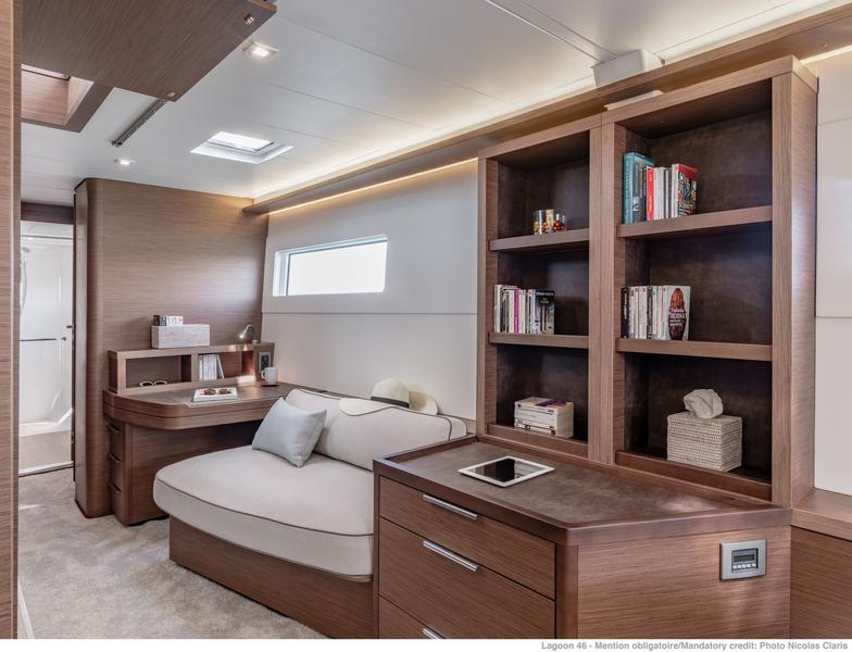 Book yachts online - catamaran - Lagoon 46 Fly - MAGIC POINT - rent