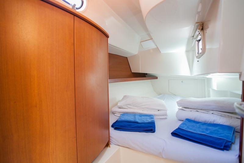 Book yachts online - sailboat - Hanse 355 - Neptun - rent