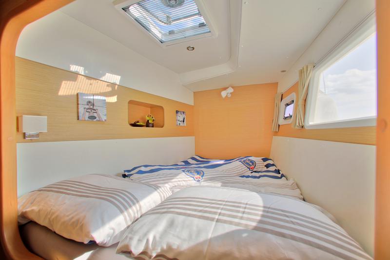 Book yachts online - catamaran - Lagoon 440 - UNIQUE - rent