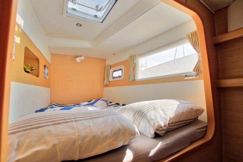 Book yachts online - catamaran - Lagoon 440 - UNIQUE - rent