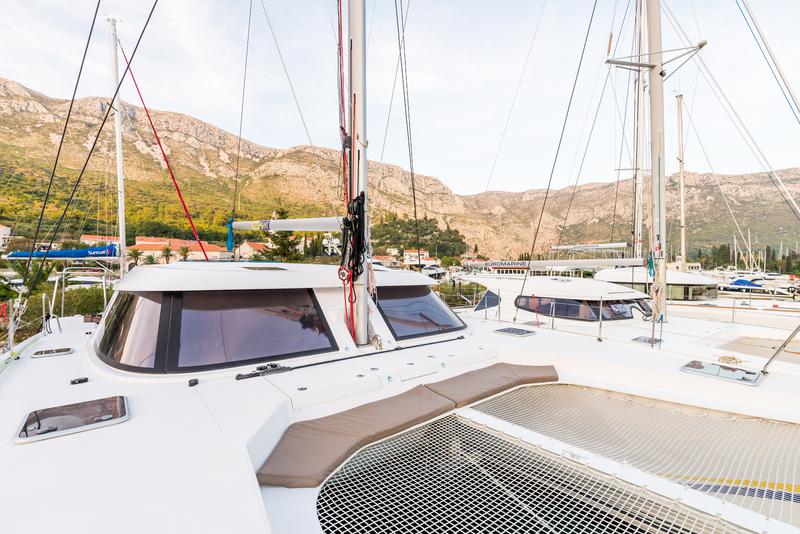 Book yachts online - catamaran - Nautitech Open 40 - BLUE POINT - rent