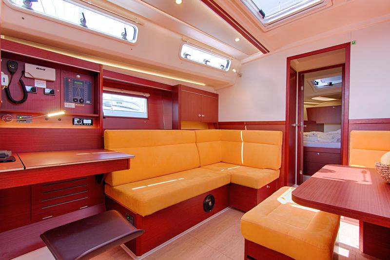 Book yachts online - sailboat - Hanse 455 - SEA LEGEND - rent