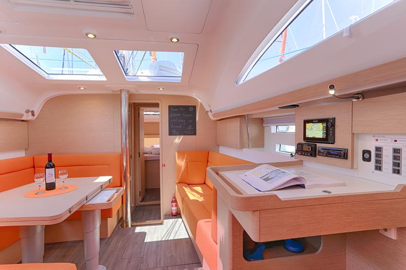 Book yachts online - sailboat - Elan 45 Impression - STAR - rent