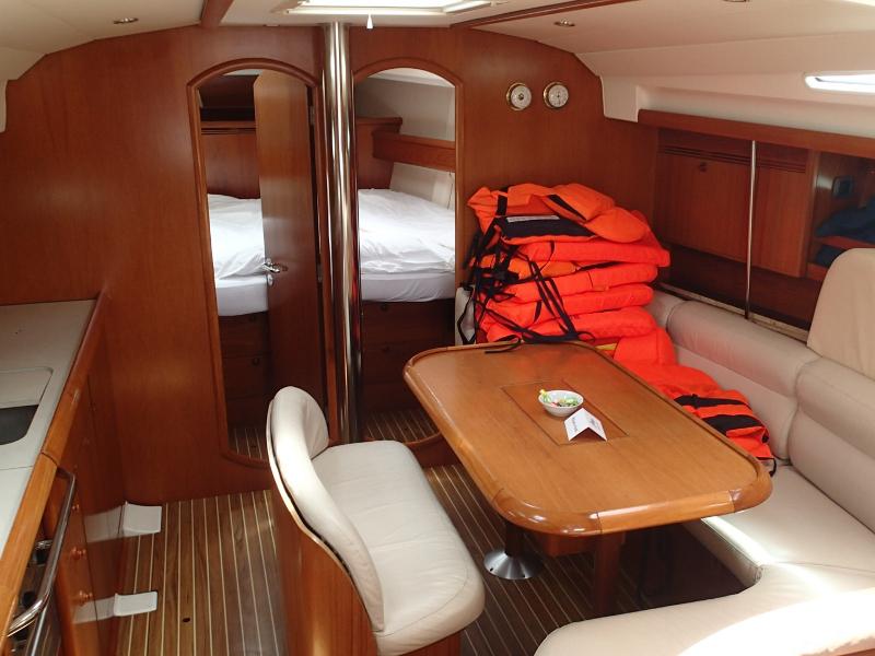 Book yachts online - sailboat - Sun Odyssey 45 - Big Blue - rent