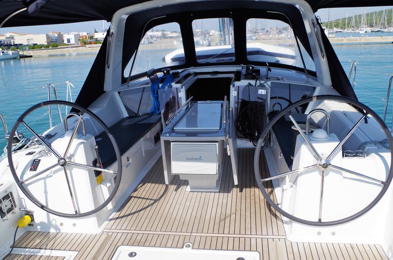 Book yachts online - sailboat - Oceanis 41.1 - 4Play - rent