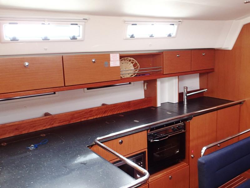 Book yachts online - sailboat - Bavaria 45 Cruiser - Controvento - rent