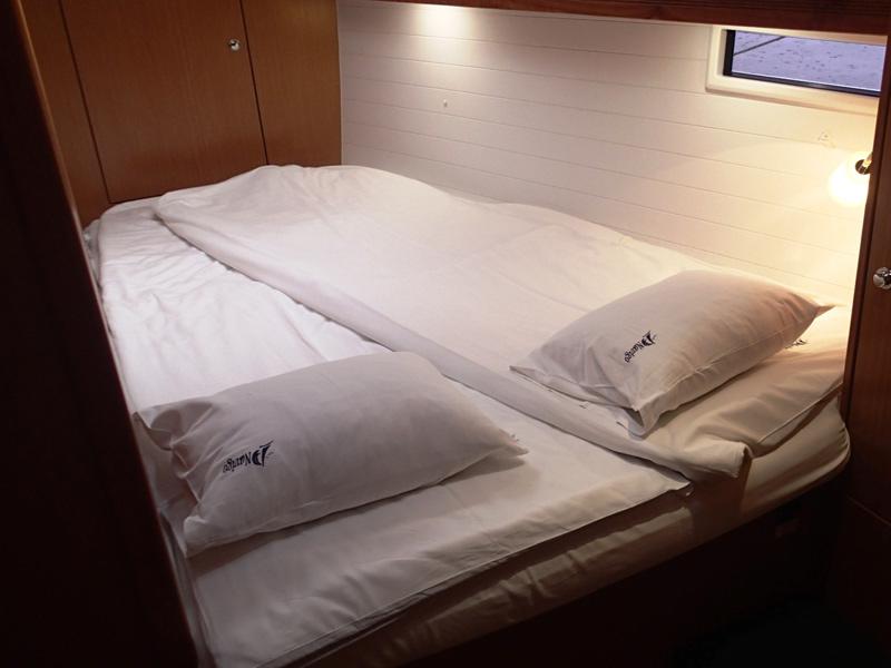Book yachts online - sailboat - Bavaria 45 Cruiser - Controvento - rent