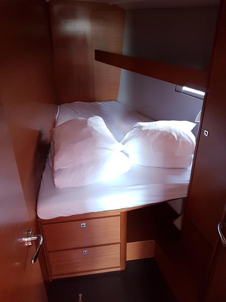 Book yachts online - sailboat - Dufour 460 Grand Large - Alegro - rent