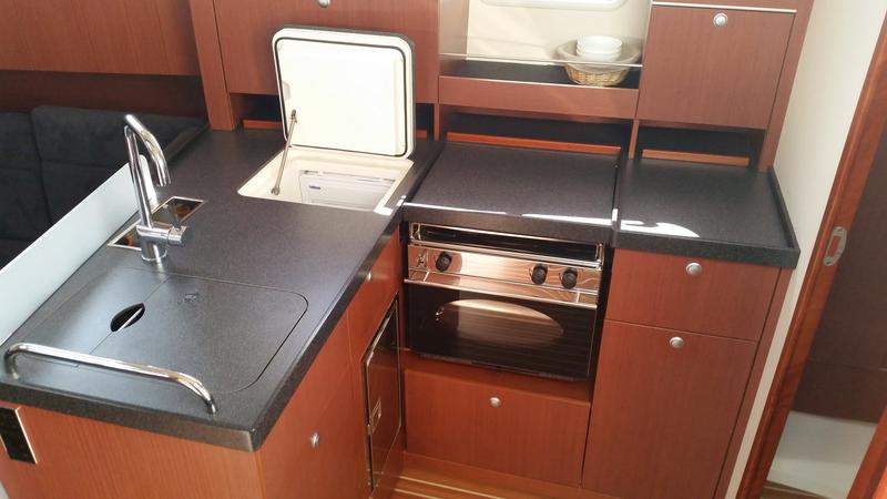 Book yachts online - sailboat - Hanse 415 - Karma - rent