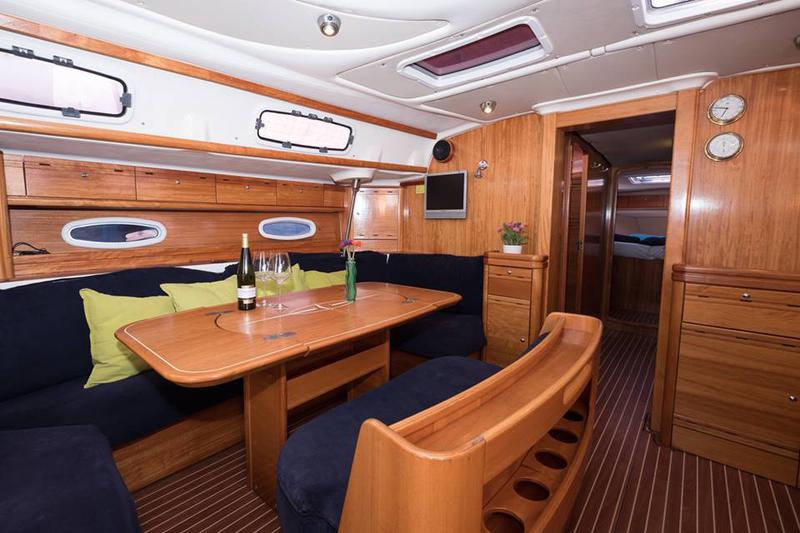 Book yachts online - sailboat - Bavaria 50 Cruiser - CARAIBIX - rent