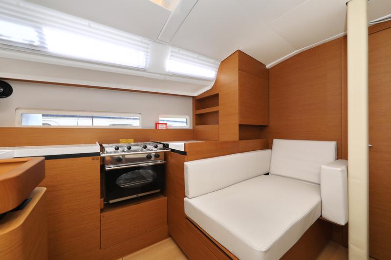 Book yachts online - sailboat - Sun Odyssey 410 - Vague - rent