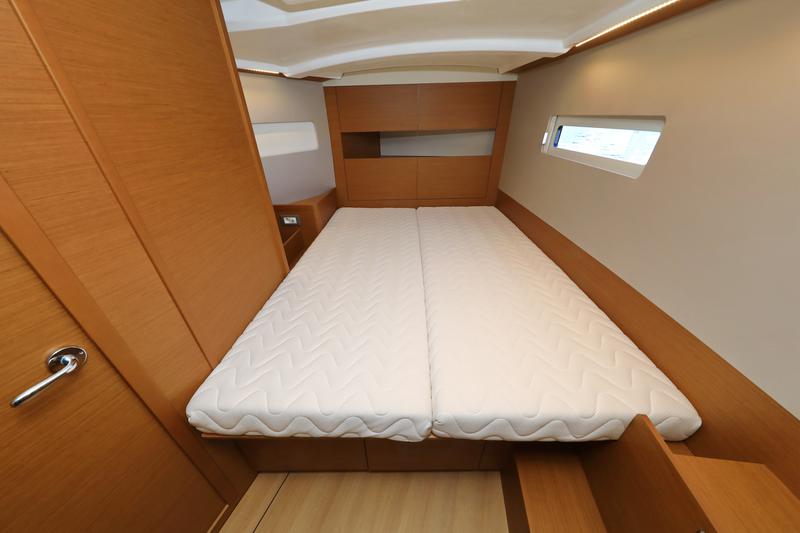 Book yachts online - sailboat - Sun Odyssey 410 - Vague - rent