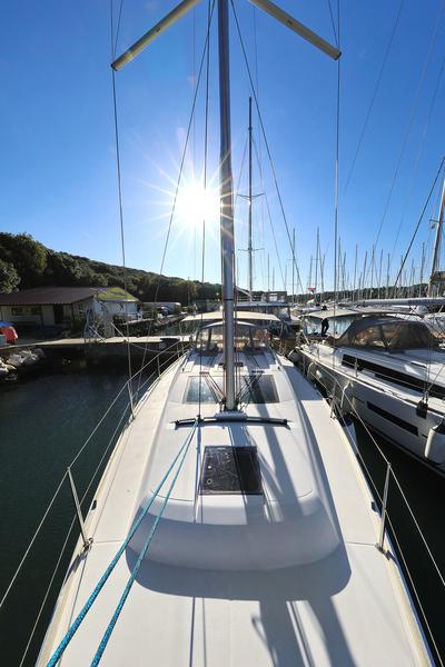 Book yachts online - sailboat - Dufour 382 - Sunset - rent
