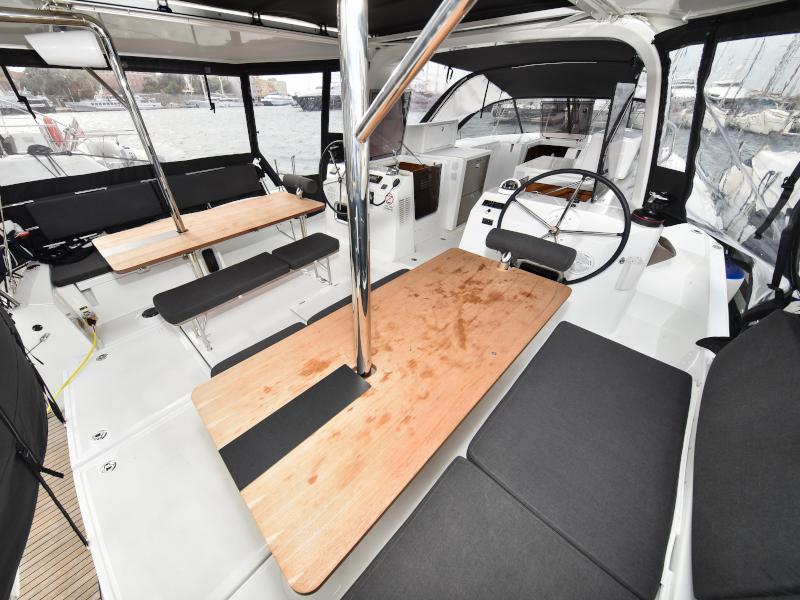 Book yachts online - sailboat - Sun Loft 47 - New Horizons - rent