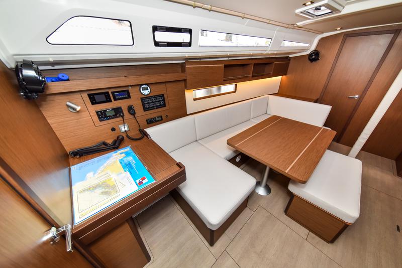 Book yachts online - sailboat - Oceanis 40.1 - EYLIN - rent