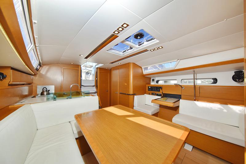 Book yachts online - sailboat - Sun Odyssey 449 - Canne Bleue - rent