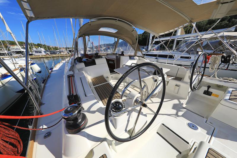 Book yachts online - sailboat - Sun Odyssey 449 - Canne Bleue - rent