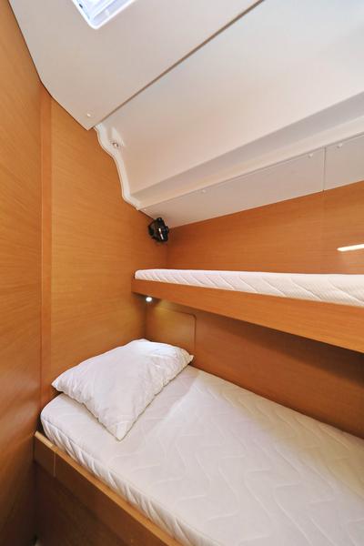 Book yachts online - sailboat - Sun Odyssey 449 - Canne Bleue - rent