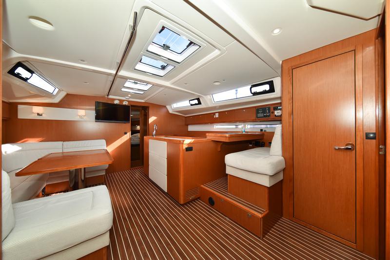 Book yachts online - sailboat - Bavaria Cruiser 56 - FAT BOY - rent