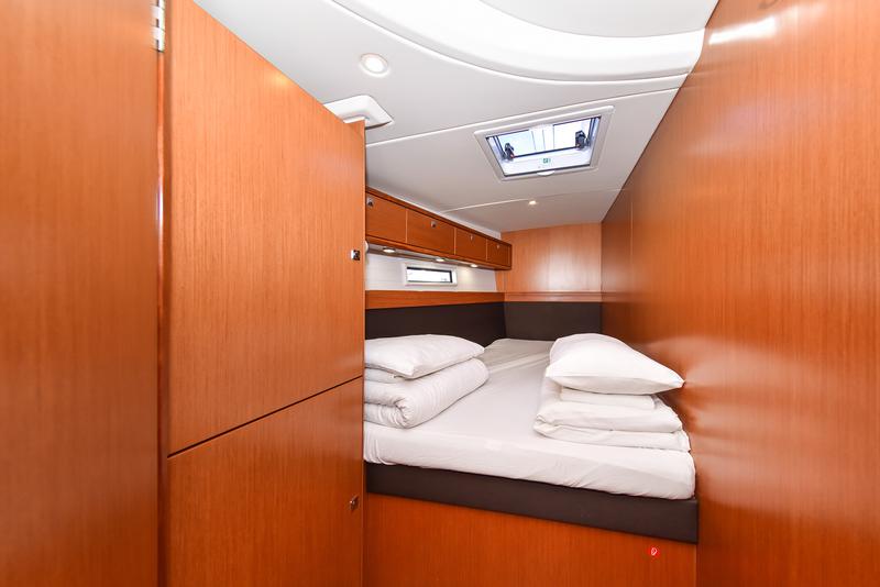 Book yachts online - sailboat - Bavaria Cruiser 56 - FAT BOY - rent