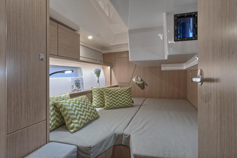 Book yachts online - sailboat - Bavaria C45 Style - Aria - rent