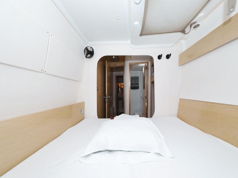 Book yachts online - catamaran - Lipari 41 - LUBI - rent
