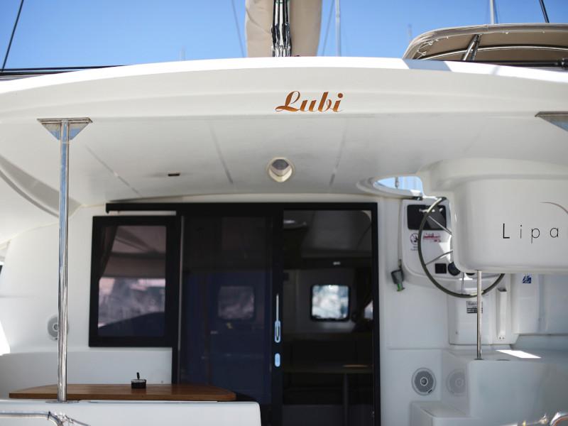 Book yachts online - catamaran - Lipari 41 - LUBI - rent