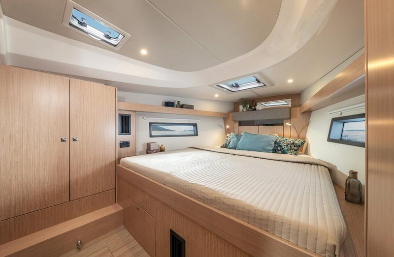 Book yachts online - sailboat - Bavaria C42 - NN - rent