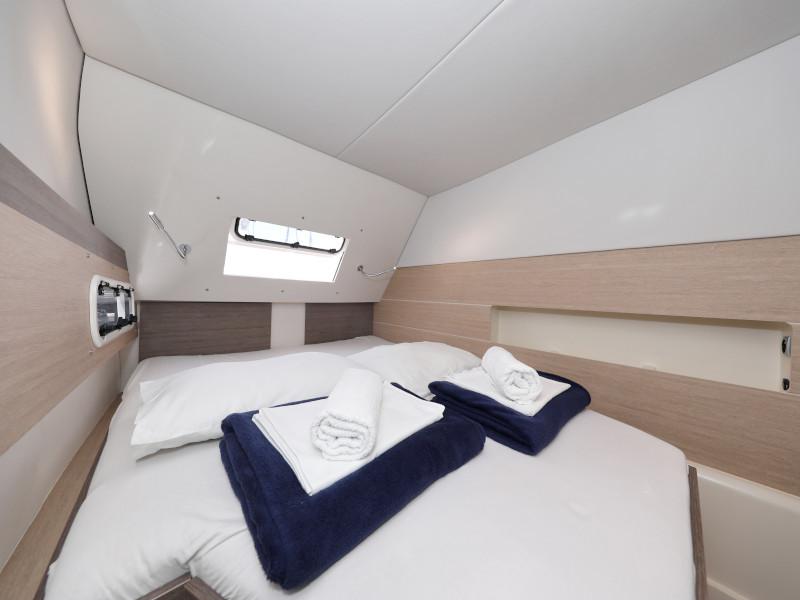 Book yachts online - catamaran - Bali 4.0.. - SO FAR SO GOOD - rent