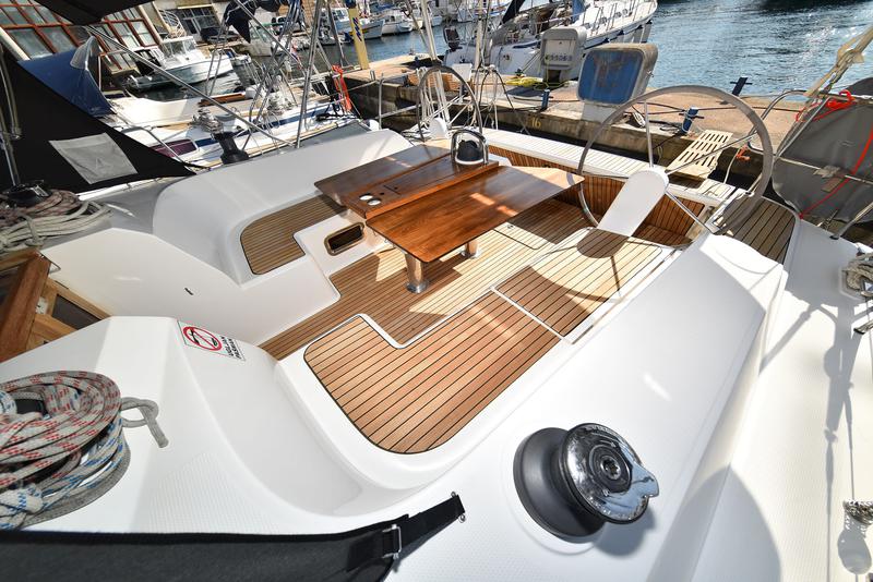 Book yachts online - sailboat - Bavaria Cruiser 46 - TICIJA - rent