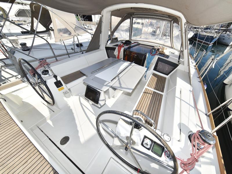 Book yachts online - sailboat - Oceanis 41 - Hope  - rent