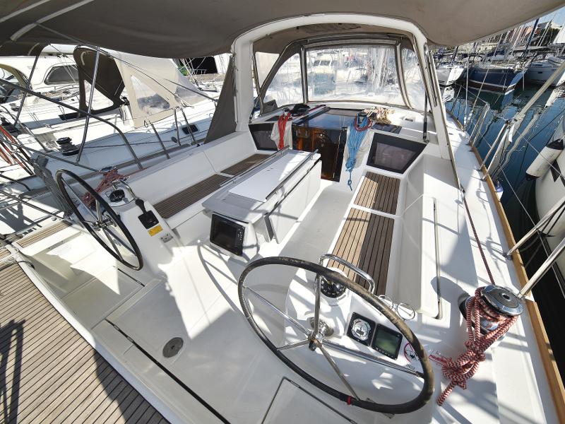 Book yachts online - sailboat - Oceanis 41 - Hope  - rent