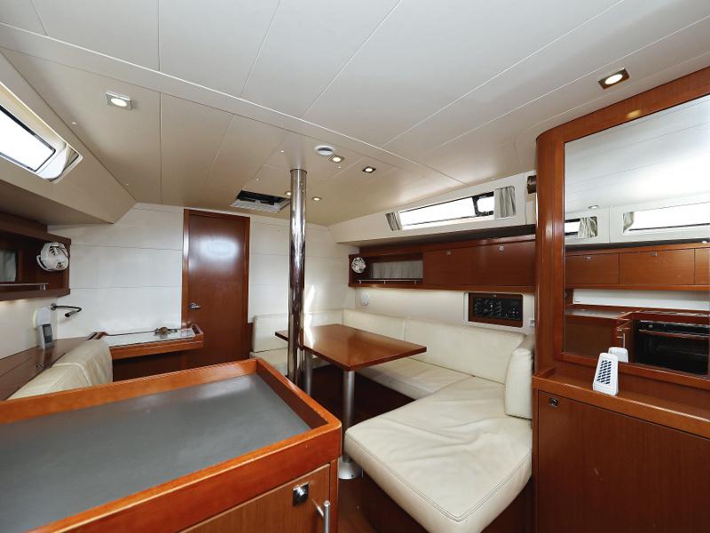 Book yachts online - sailboat - Oceanis 41 - Hope  - rent