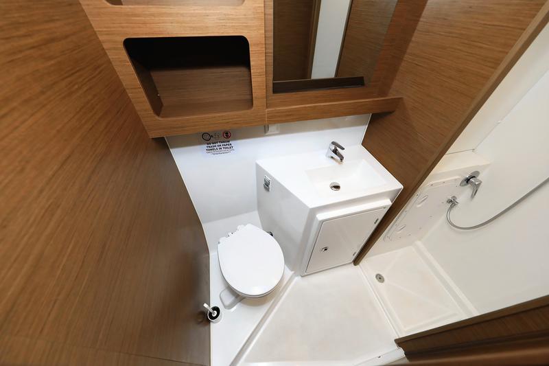 Book yachts online - catamaran - Lagoon 42 - Fleur de Sel - rent