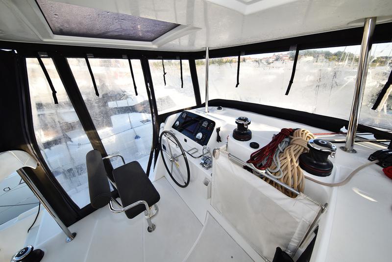 Book yachts online - catamaran - Lagoon 42 - Fleur de Sel - rent