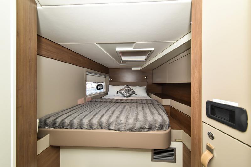 Book yachts online - catamaran - Bali 4.6 - JAKO 1 - rent