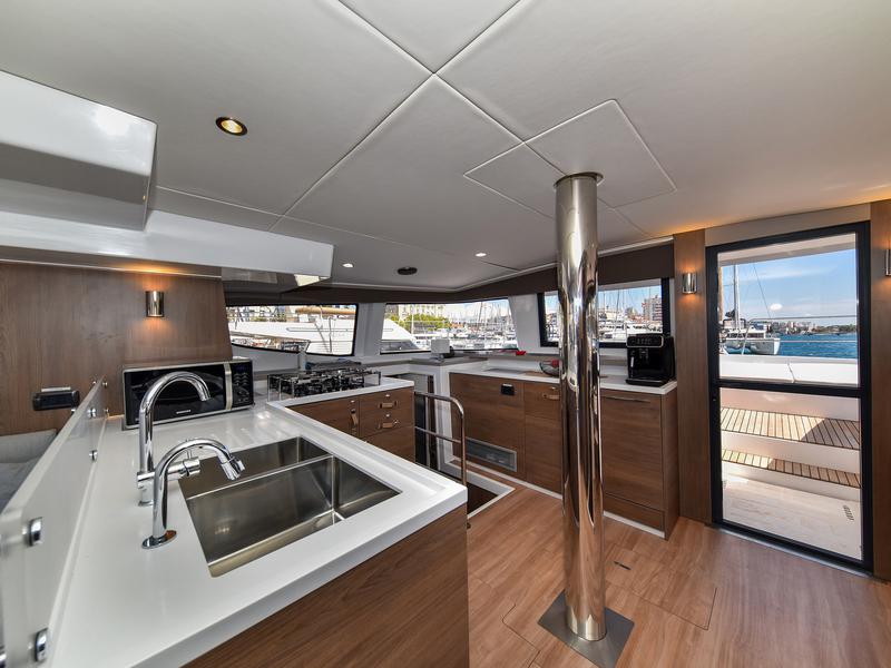 Book yachts online - catamaran - Bali 4.6 - JAKO 1 - rent