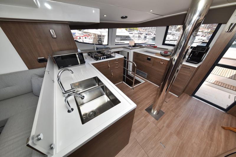 Book yachts online - catamaran - Bali 4.6 - JAKO 1 - rent