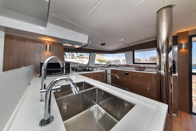 Book yachts online - catamaran - Bali 4.6 - JAKO 1 - rent