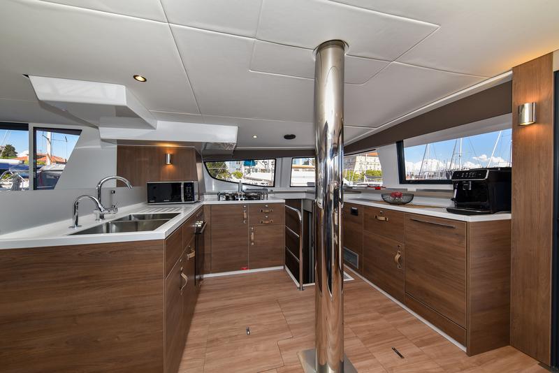 Book yachts online - catamaran - Bali 4.6 - JAKO 1 - rent
