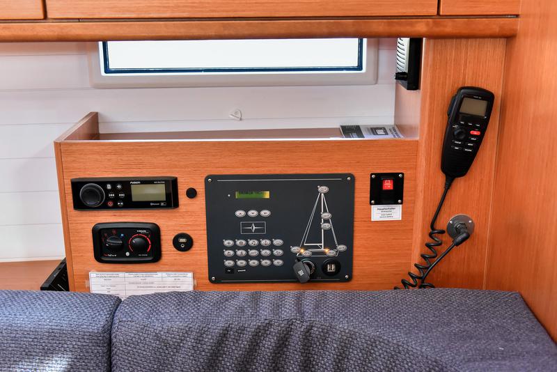 Book yachts online - sailboat - Bavaria Cruiser 46 - Baligot - rent