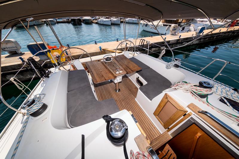 Book yachts online - sailboat - Bavaria Cruiser 46 - Baligot - rent