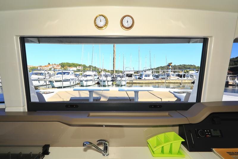 Book yachts online - catamaran - Bali 4.1 - Alinator III - rent